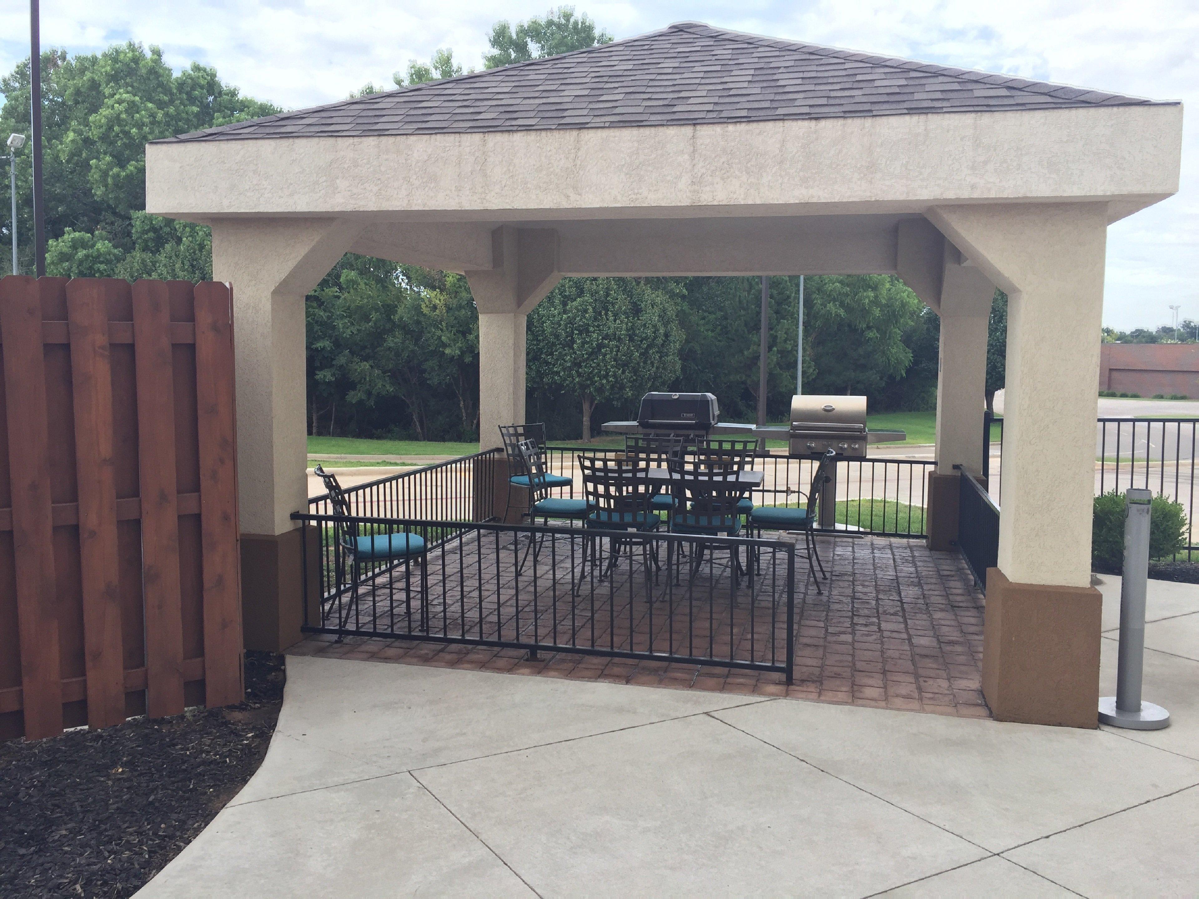 Candlewood Suites Woodward By Ihg Exterior foto